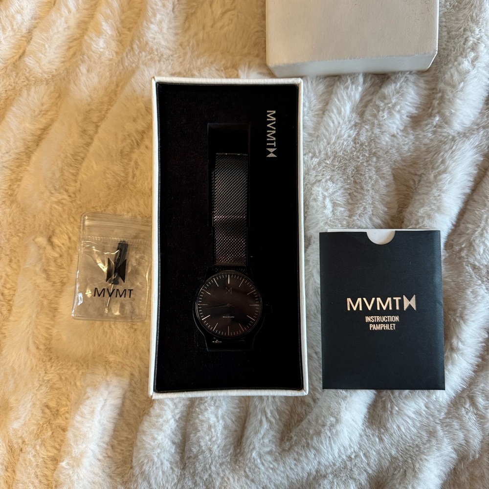 MVMT Black Watch